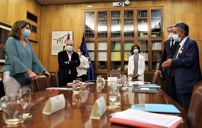 Reunión entre la vicepresidenta cuarta del Gobierno, Teresa Ribera, y el presidente de Cantabria, Miguel Angel Revilla
