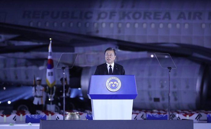 Corea.- El presidente de Corea del Sur insta al Norte a firmar la paz, aunque av