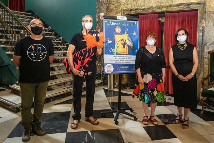 Presentacion del espectáculo "!Ábrete Sésamo¡" en el teatro Principal