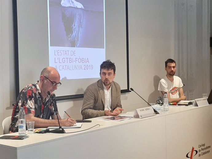 L'Observatori Contra l'Homofbia de Catalunya (OCH) ha presentat aquest dijous 25 de juny el seu informe 'Estat de l'LGTBI-fbia a Catalunya 2019'.