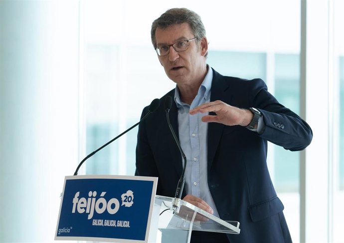 O presidente da Xunta e candidato á reelección, Alberto Núñez Feijóo, nun mitin en Vigo, horas antes do inicio da campaña electoral para os comicios do 12 de xullo de 2020.