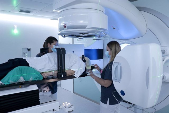 Quirónsalud Zaragoza incorpora la radiocirugía para tumores cerebrales por primera vez en la sanidad privada en Aragón.