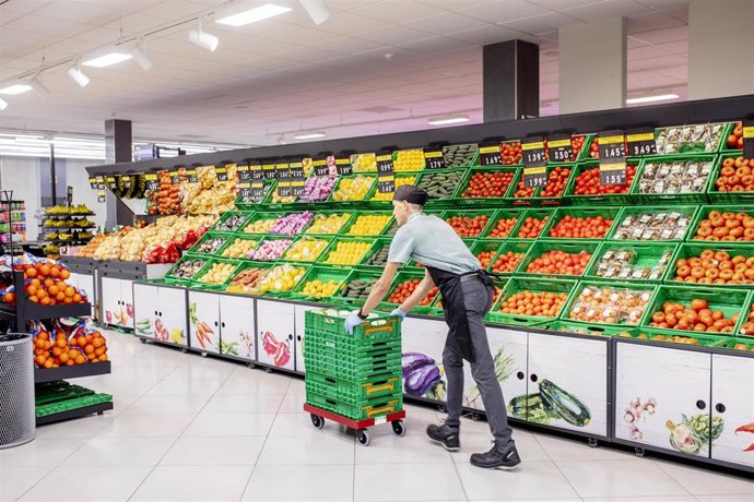 Interior de uno de los 66 supermercados de Mercadona en CyL.