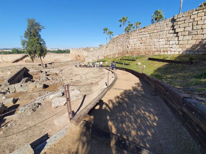Vista del nuevo circuito turístico de la Alcazaba de Mérida