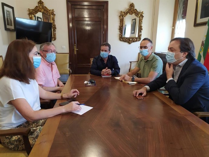 Reunión para avanzar en el hermanamiento del Jaén de Perú con el Jaén de España