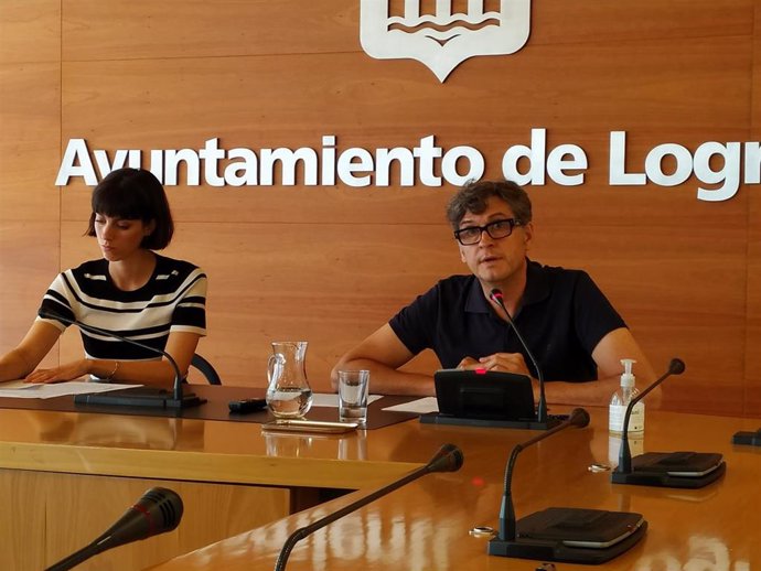 Los concejales del PP en el Ayuntamiento de Logroño Antonio Ruiz Lasanta y Patricia Lapeña.