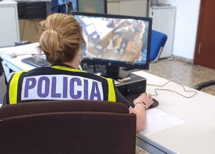 Agente de Policía Nacional. Imagen de archivo.