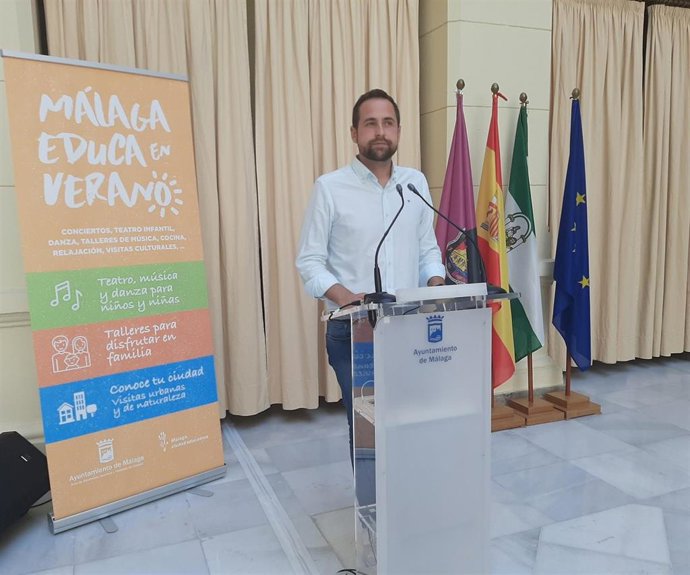 Luis Verde presenta el programa 'Málafa educa en verano'