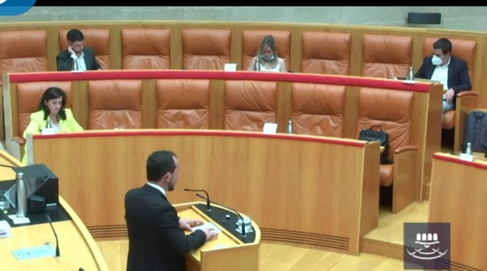 El portavoz del Grupo Parlamentaro de Cs, Pablo Baena, en la segunda sesión del Debate sobre el Estado de la Región