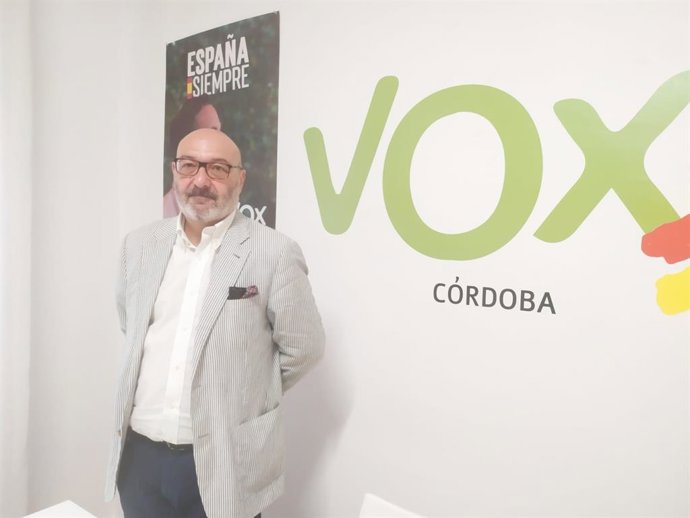 Alejandro Hernández.