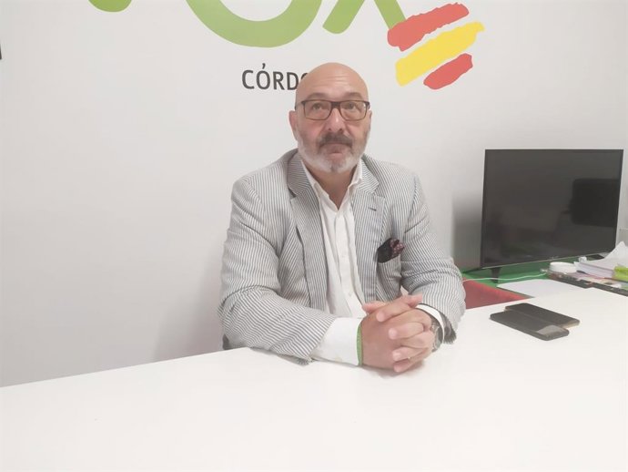 Alejandro Hernández.