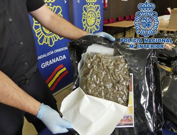 Marihuana envasada al vacío hallada en un camión