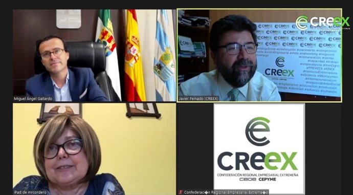 Miguel Ángel Gallardo, Francisco Javier Peinado y Rosario Cordero en un seminario sobre el papel de las diputaciones en el desarrollo rural