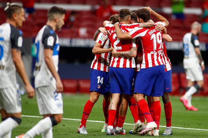 Fútbol/Primera.- Crónica del Atlético de Madrid - Alavés, 2-1