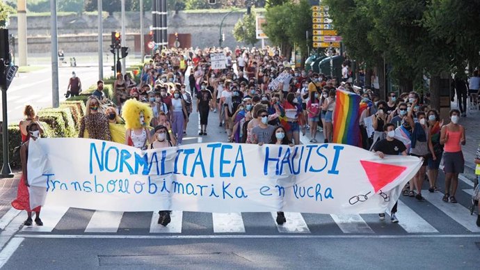 Manifestación en Pamplona por el Día del Orgullo LGTBI+