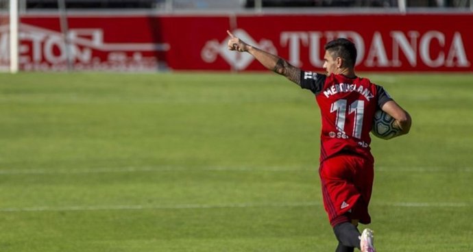 Fútbol/Segunda.- (Crónica) Doloroso empate para el Almería y paso en falso del G