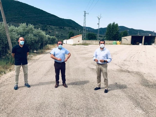 Visita a los caminos rurales de Siles.