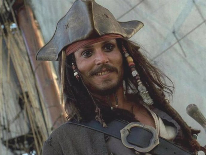 Johnny Depp es Jack Sparrow en Piratas del Caribe