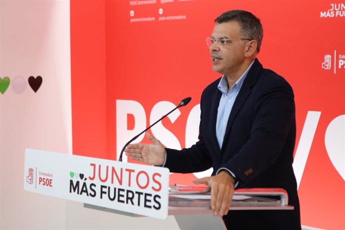 El PSOE de Extremadura apela a la "sensatez" para se firme el convenio del campo "de una vez por todas"