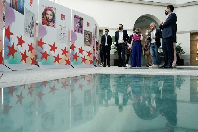 Presentación de 30 portadas de Shangay en la sede de Vicepresidencia de la Comunidad de Madrid