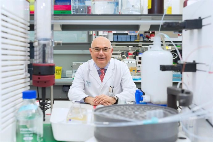 El director del Vall d'Hebron Institut de Oncología (VHIO) y jefe del Servicio de Oncología del Hospital Universitario Vall d'Hebron, Josep Tabernero, es el ganador del Premi de Recerca 2019 de la Generalitat de Catalunya