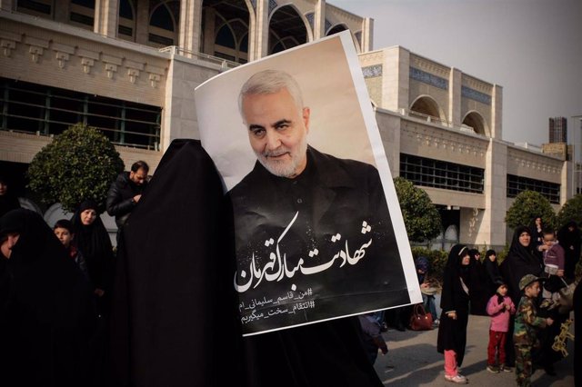 Una manifestación contra EEUU en Irán tras la muerte del general Qasem Soleimani, jefe de la Fuerza Quds de la Guardia Revolucionaria, en un bombardeo estadounidense en la capital de Irak, Bagdad