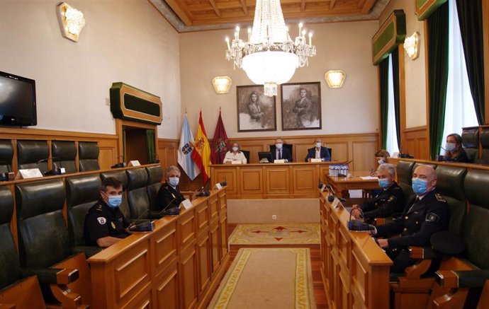 Junta local de seguridad en Santiago de Compostela.