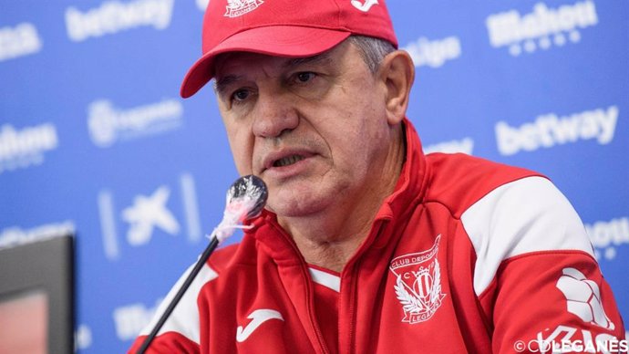 Fútbol.- Aguirre: "Vas perdiendo puntos y eso te va minando mucho"