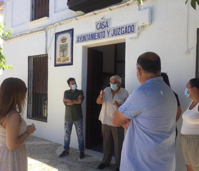 Visita de los sociaolistas a El Madroño