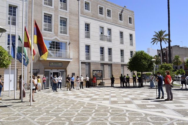 Los Palacios y Villafranca inicia tres días de luto oficial en memoria de las víctimas