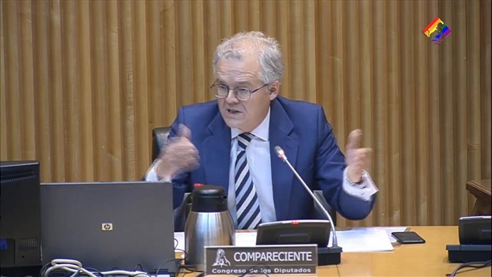El presidente de la CNMV, Sebastián Albella, en la Comisión de Asuntos Económicos y Transformación Digital.