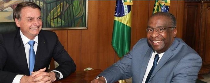 El presidente de Brasil, Jair Bolsonaro, y el ministro de Educación, Carlos Alberto Decotelli.