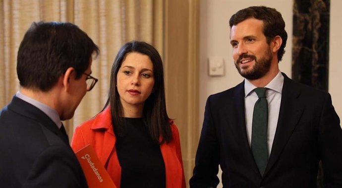La presidenta de Ciudadanos, Inés Arrimadas, y el líder del Partido Popular, Pablo Casado.