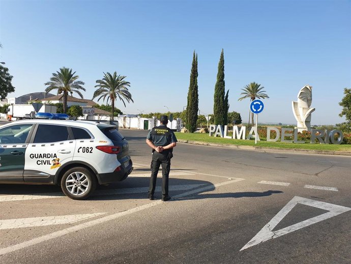 Una patrulla de la Guardia Civil en Palma del Río
