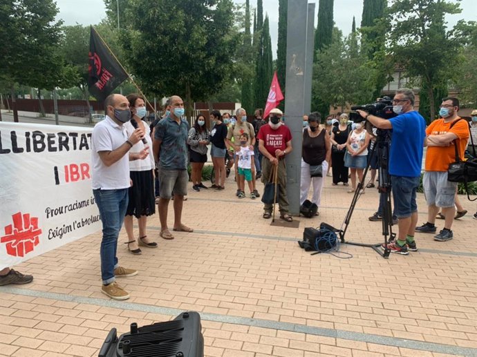 Concentración de apoyo a dos jóvenes que están en prisión preventiva por participar en las protestas contra la sentencia del 1-O