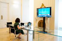 Ayuso dice que hay que tener un cuidado especial en Madrid frente a rebrotes y ve "relajación" en viviendas