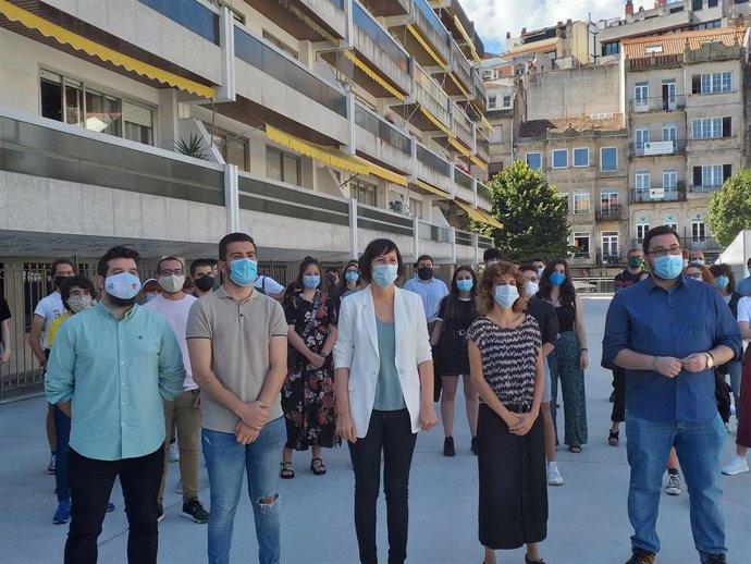 A portavoz do BNG e candidata á presidencia da Xunta, Ana Pontón, nun encontro con mozos en Vigo.