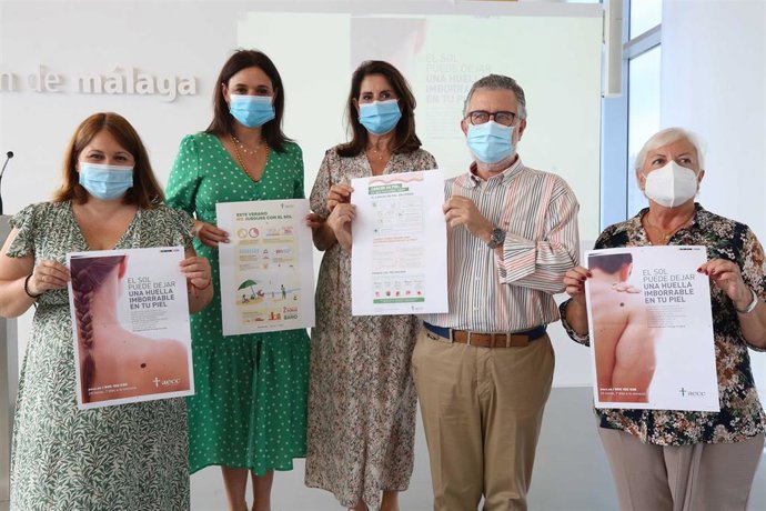 La Diputación de Málaga y la AECC presentan una campaña de prevención solar y buenos hábitos a los 103 municipios