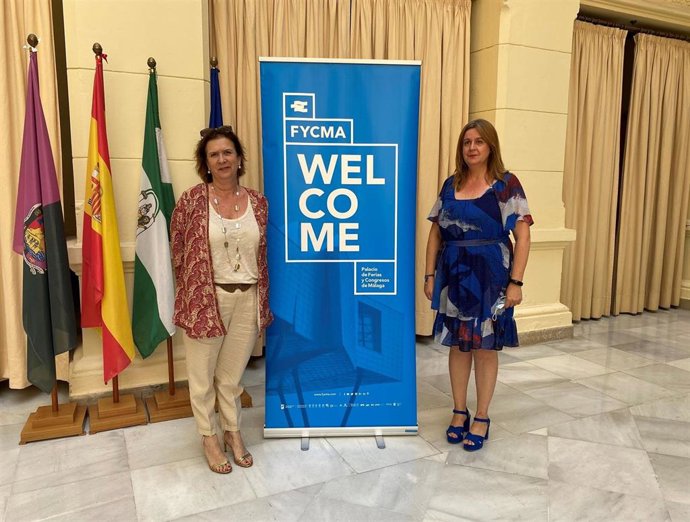 La concejala de Turismo, Promoción de la Ciudad y Captación de Inversiones del Ayuntamiento de Málaga, Rosa Sánchez, y la directora general de FYCMA, Yolanda de Aguilar.