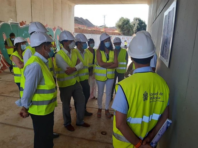 Las autoridades, durante la visita a las obras entre Palma y Marratxí.
