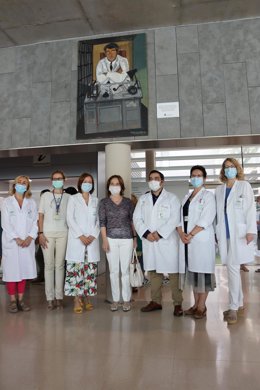 El centro sanitario Carlos Castilla del Pino luce un retrato del psiquiatra que le da nombre