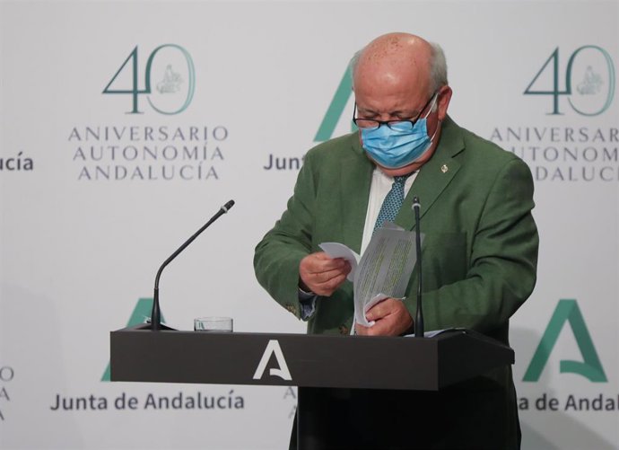 El consejero de Salud y Familias, Jesús Aguirre durante la rueda de prensa posterior al Consejo de Gobierno de la Junta de Andalucía. En Sevilla (Andalucía, España), a 30 de junio de 2020.