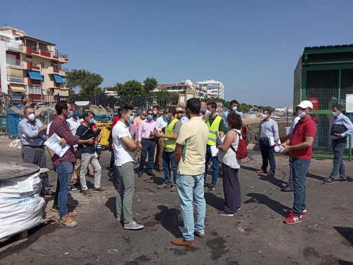 Visita de los licitadores al puerto de Punta Umbría.