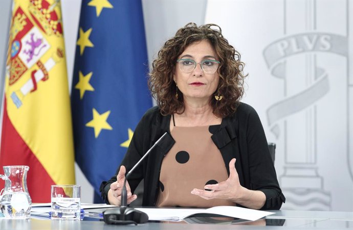 La ministra portaveu i d'Hisenda, María Jesús Montero, intervé en la compareixena en roda de premsa posterior al Consell de Ministres celebrat en Moncloa