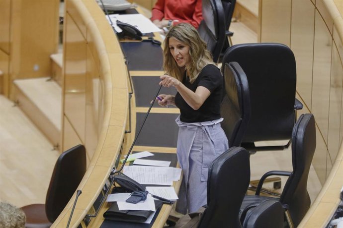 La Ministra de Trabajo y Economía Social, Yolanda Díaz, durante su intervención en una sesión plenaria en el Senado