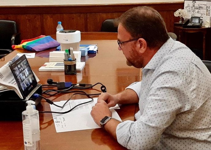 El alcalde de Mérida participa en la reunión de la FEMP