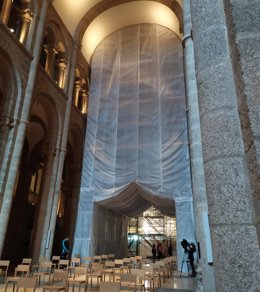 Obras en la nave principal de la Catedral de Santiago