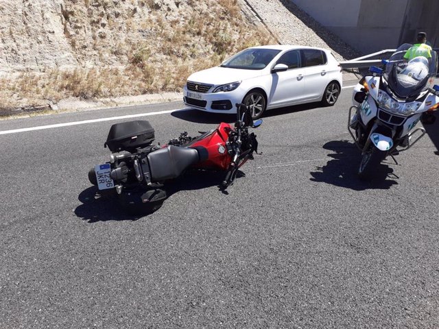 Muere Un Motorista Al Chocar Contra Otro En La M-501