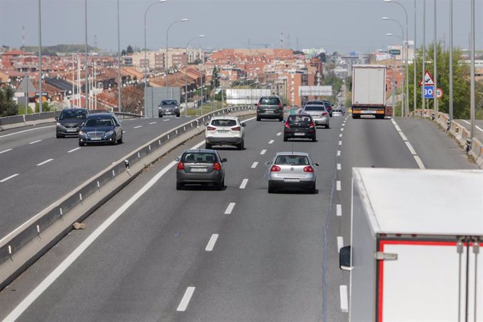 Carretera de Andalucía a su paso por la capital con circulación lenta y retenciones de tráfico