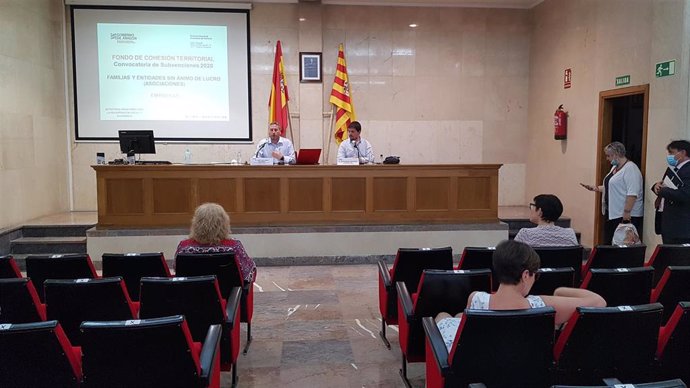 El consejero José Luis Soro ha presentado el Fondo de Cohesión Territorial  en Huesca.
